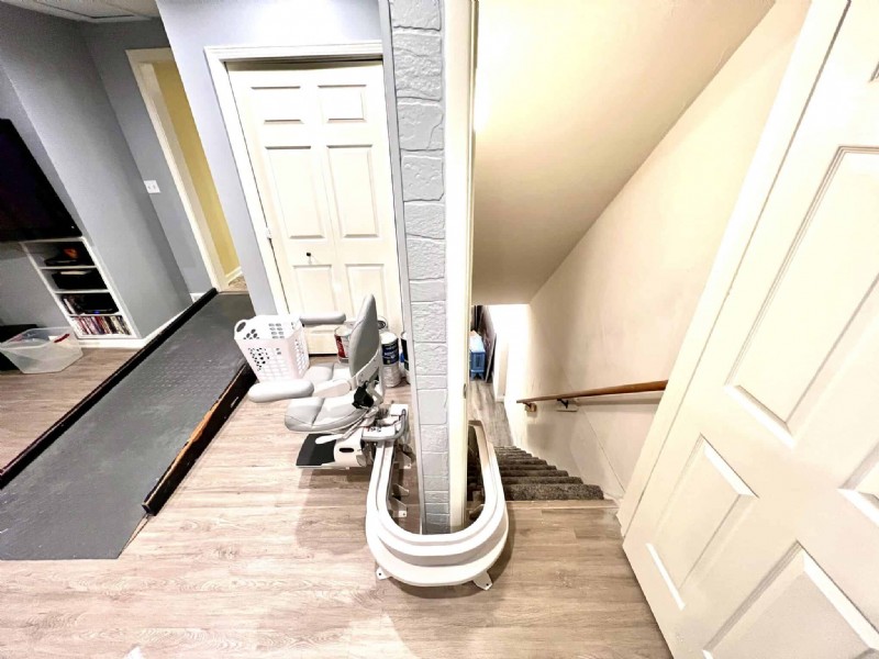 curved stairlift with top rail overrun in West Chester Ohio home